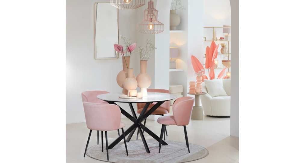 Light Pink / Livingroom