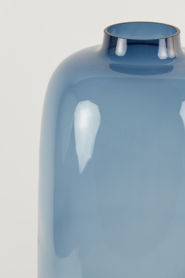 Keira glass blue vase