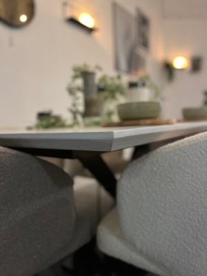 AL15 White-anthracite dining table