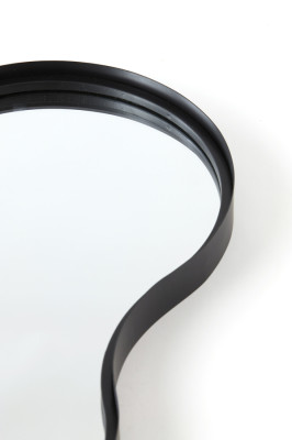 Suva black mirror